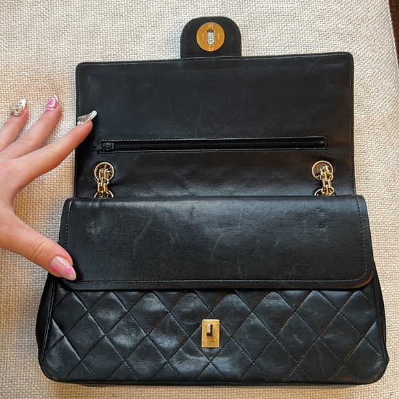 Vintage Chanel classic flap - Picture 9 of 13